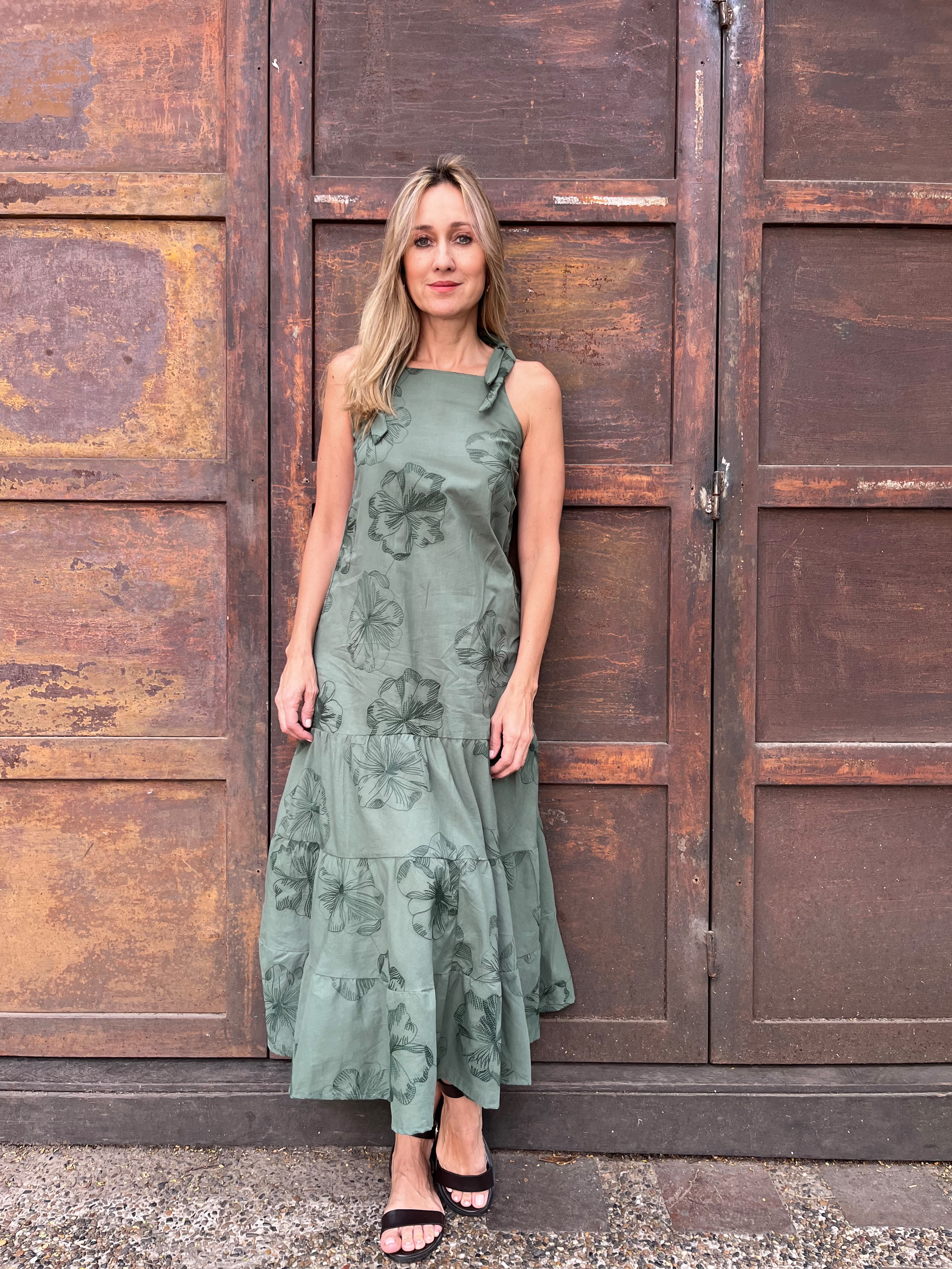Vestido Midi Floral Verde Sage
